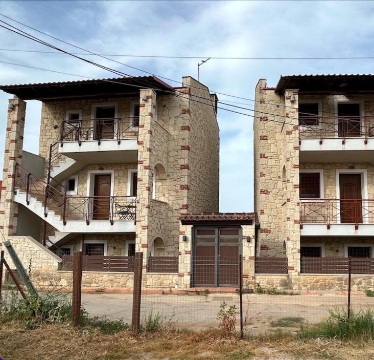 Stone House In Afytos公寓 外观 照片